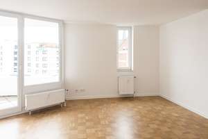Großzügige Dreizimmerwohnung im Zentrum Brackwedes zur Selbstnutzung oder zur Kapitalanlage – Hauptstr. 30, 33647 Brackwede, Bielefeld – Vorschaubild 3