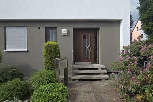 Modernisiertes Reihenmittelhaus in idyllischer Lage von Zirndorf – 7 Zimmer, großer Garten, verfügba – Die vollständige Adresse der Immobilie erhältst du vom Anbieter., 90513 Zirndorf – Vorschaubild 1