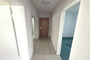 3-Zimmer-ETW im 1. OG mit Loggia und Garage – Die vollständige Adresse der Immobilie erhältst du vom Anbieter., 70597 Degerloch (Ortsteil), Stuttgart – Vorschaubild 9