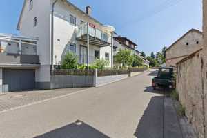 Zweifamilienhaus mit Doppelgarage in Kelheim! – Kelheim (Kreis) – Vorschaubild 2