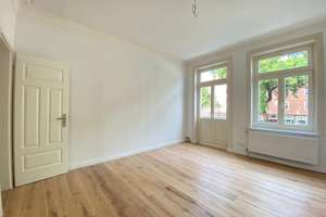 Stilvolle 3-Zimmer-Altbau-Wohnung mit eigenem Garten in Bahrenfeld, Hamburg – Bahrenfelder Chaussee 9, 22761 Bahrenfeld, Hamburg – Vorschaubild 6
