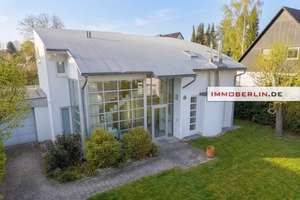 IMMOBERLIN.DE - Komfortables freistehendes Einfamilienhaus mit charmantem Ambiente in beliebter Lage – Die vollständige Adresse der Immobilie erhältst du vom Anbieter., 14167 Zehlendorf, Berlin – Vorschaubild 2