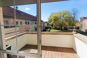 Besichtigung Sa.09.05. von 09:15 Uhr bis 09:45 Uhr
Modernisiert, mit Süd-Balkon nahe Park Babelsberg – Die vollständige Adresse der Immobilie erhältst du vom Anbieter., 14482 Babelsberg Nord, Potsdam – Vorschaubild 10