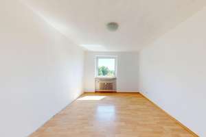 ** Äußerst attraktive 4ZKB Eigentumswohnung mit durchdachtem Grundriss und Balkon in City Lage ** – Die vollständige Adresse der Immobilie erhältst du vom Anbieter., 85053 Südost, Ingolstadt – Vorschaubild 5
