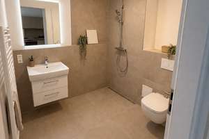 Einziehen & Wohlfühlen: Vollmöblierte 2,5-Zimmer-Neubauwohnung – Gunta-Stölzl-Straße 1, 74067 Heilbronn, Heilbronn – Vorschaubild 4