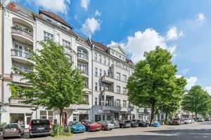 Charmante Altbauwohnung mit Balkon nahe Lietzensee in Charlottenburg – Die vollständige Adresse der Immobilie erhältst du vom Anbieter., 14057 Charlottenburg, Berlin – Vorschaubild 2