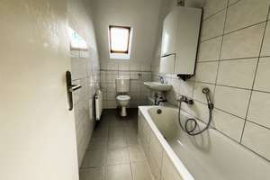 Ihr neues Zuhause: Frisch saniertes Dachgeschoss mit Wohlfühlfaktor – Die vollständige Adresse der Immobilie erhältst du vom Anbieter., 45888 Bulmke-Hüllen, Gelsenkirchen – Vorschaubild 7