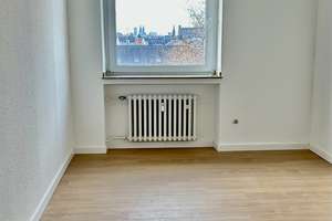 Frisch kernsanierte 3-Zimmer-Wohnung mit Balkon, Aufzug & Stellplatz – ruhige Lage mit Domblick – Die vollständige Adresse der Immobilie erhältst du vom Anbieter., 51103 Höhenberg, Köln – Vorschaubild 8