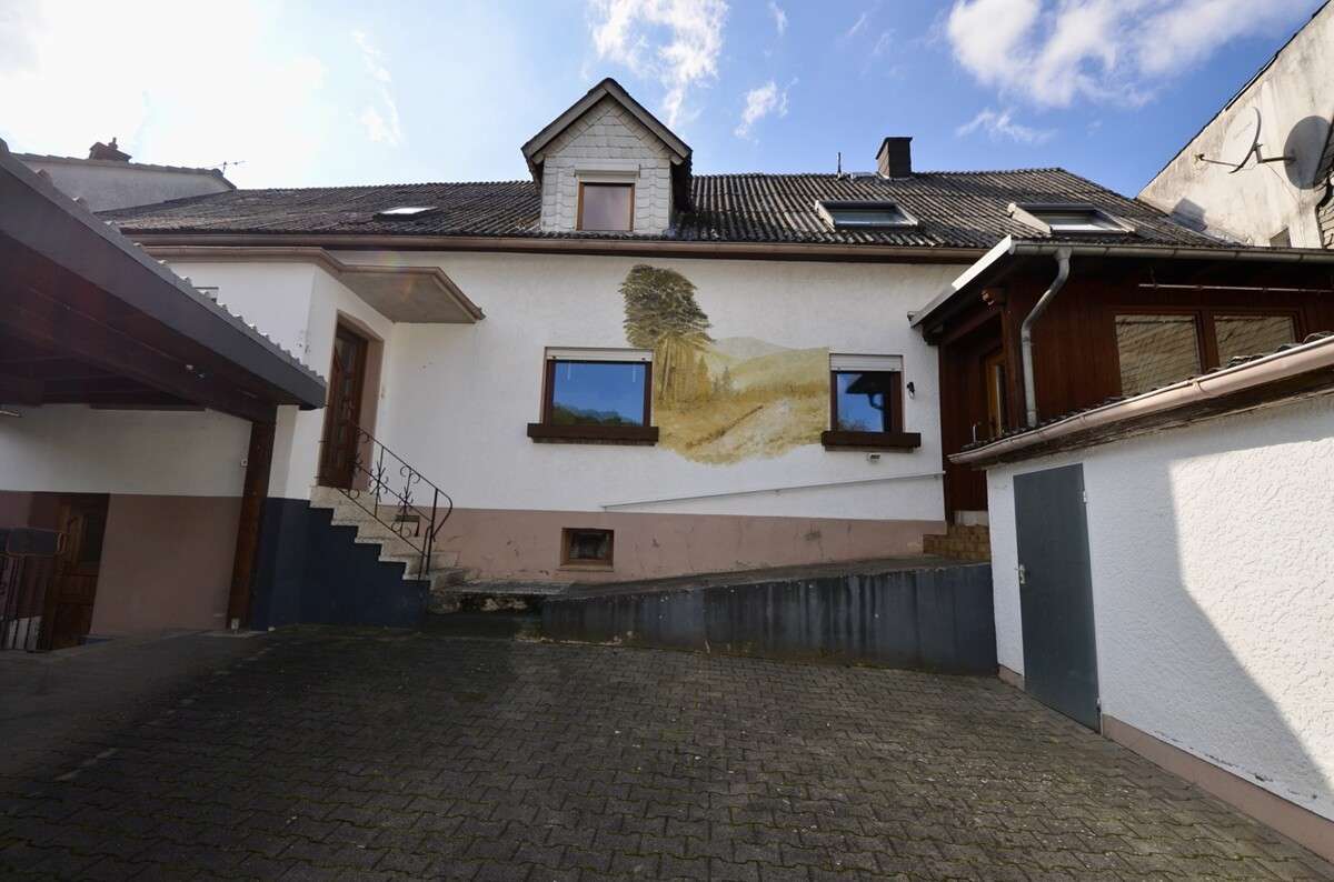 Zweifamilienhaus in Dillhausen, Limburg Weilburg Kreis – Bild 1