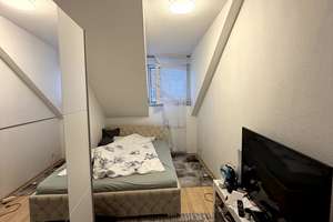 NIEDRIGENERGIEHAUS: Maisonettewohnung mit Galerie, Balkon und 2 Stellplätzen – Paracelsusstraße 10, 74177 Bad Friedrichshall – Vorschaubild 6