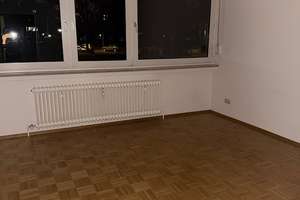 Gemütliche 1-Zimmer-Wohnung mit Einbauküche – Flaschenträgerstraße 13, 81927 Englschalking, München – Vorschaubild 3