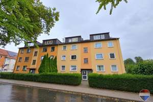 Kapitalanleger oder Eigennutzer!
Bezugsfertige 3.Z. Eigentumswohnung im 1. OG mit Garage in Essen!