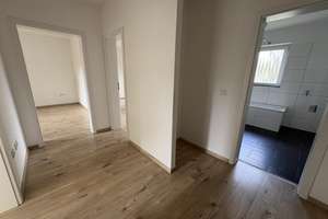 Helle 2-Zimmer-Wohnung mit Balkon in Wilhelmshaven Fedderwardergroden! – Allensteinweg 15, 26388 Fedderwardergroden, Wilhelmshaven – Vorschaubild 4