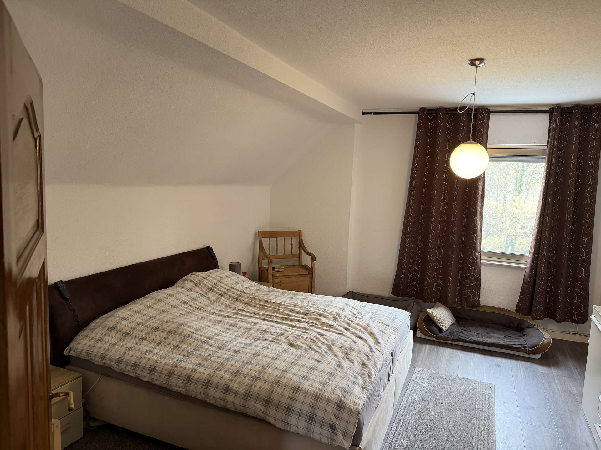 Immobilie in Schermbeck - Stilvoll modernisiertes Einfamilienhaus mit separatem Praxisbereich und großem Garten! - Bild 0