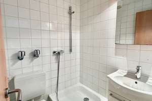 ! Sofort bezugsfrei ! Apartment im Hochpaterre in bester Wohnlage von Bonn-Kessenich – Die vollständige Adresse der Immobilie erhältst du vom Anbieter., 53129 Kessenich, Bonn – Vorschaubild 6