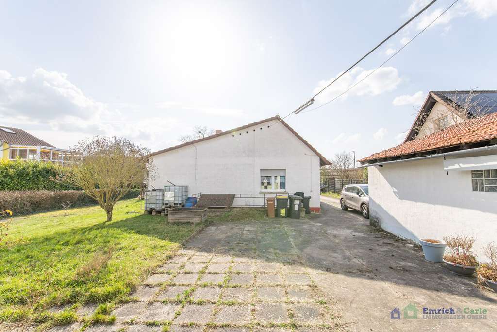 Immobilie in Selzen - Sanierungsbedürftiges Einfamilienhaus in Selzen - Bild 2