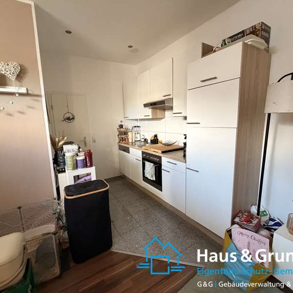 ***helle 1-Zimmer-Wohnung mit modernem Bad in unmittelbarer Nähe des Luisenhospitals***