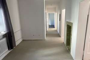 ** Wohnen in Karlsruhe - Sanierte Altbauwohnung mit Balkon in Karlsruhe Beiertheim! – Hohenzollernstr. 10, 76135 Beiertheim-Bulach, Karlsruhe – Vorschaubild 3