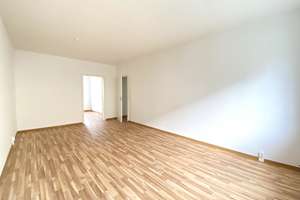 Neu renovierte Wohnung im Erdgeschoss in Grimmen mit PKW Stellplatz vor der Haustüre! – Die vollständige Adresse der Immobilie erhältst du vom Anbieter., 18507 Grimmen – Vorschaubild 3