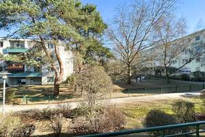 Tegel-Reinickendorf - 2 Zi - Schönes Nest mit Ost-Balkon, mit Garage und Grünblick – Die vollständige Adresse der Immobilie erhältst du vom Anbieter., 13403 Reinickendorf (Ortsteil), Berlin – Vorschaubild 5