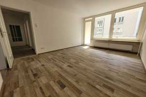 Helle, sanierte 4 ZKB-Wohnung mit Balkon im 1. OG in Uninähe – Kassel – Vorschaubild 2