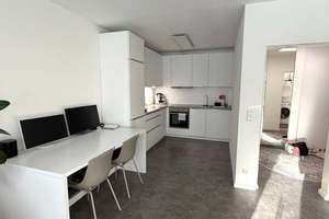 Charmante 2-Zimmer-Wohnung mit Balkon und moderner Ausstattung in Regensburg