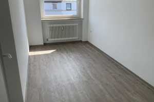 Frisch renovierte 3-Zimmer-Wohnung mit 2 Balkonen! – Am Dobben 31, 28203 Bremen – Vorschaubild 6