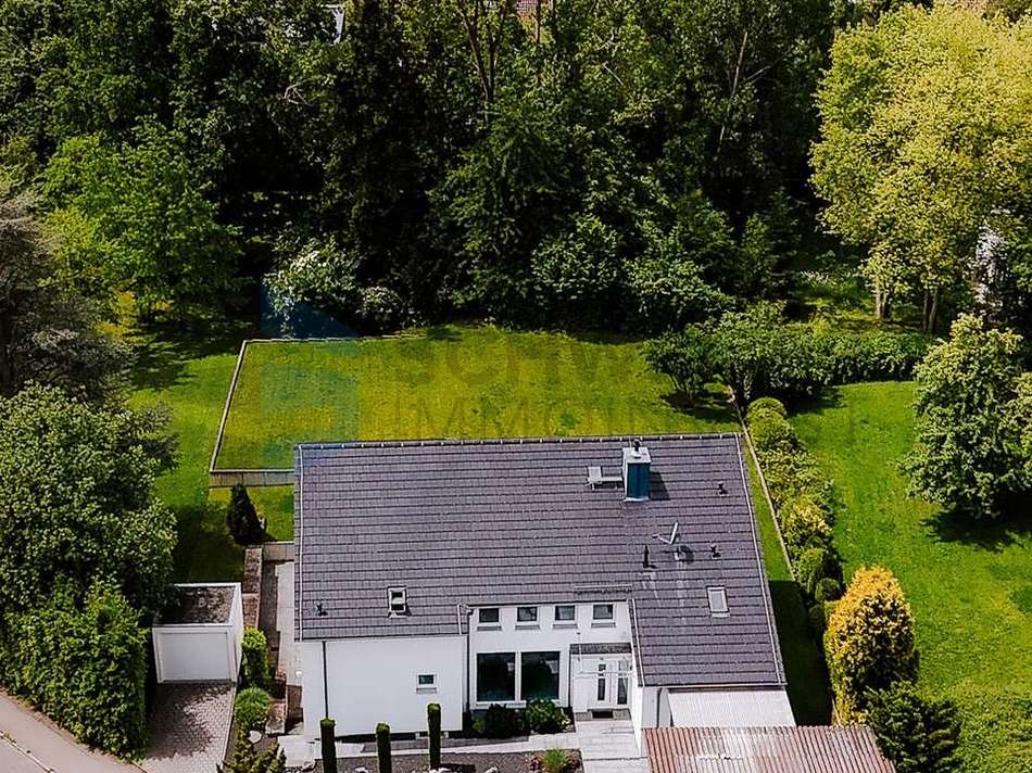 Toplage mit Blick ins Grüne 