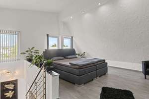 Wohnen & Gewerbe vereint – Exklusives Anwesen mit Pool, Einliegerwohnung & Hallenfläche – Die vollständige Adresse der Immobilie erhältst du vom Anbieter., 67454 Haßloch – Vorschaubild 6