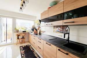 Design-Bad, Loft Ambiente & Südbalkon! Kernsanierte 4,5-Zimmer-Familienwohnung in Neufahrn – Echinger Straße 21, 85375 Neufahrn bei Freising – Vorschaubild 6