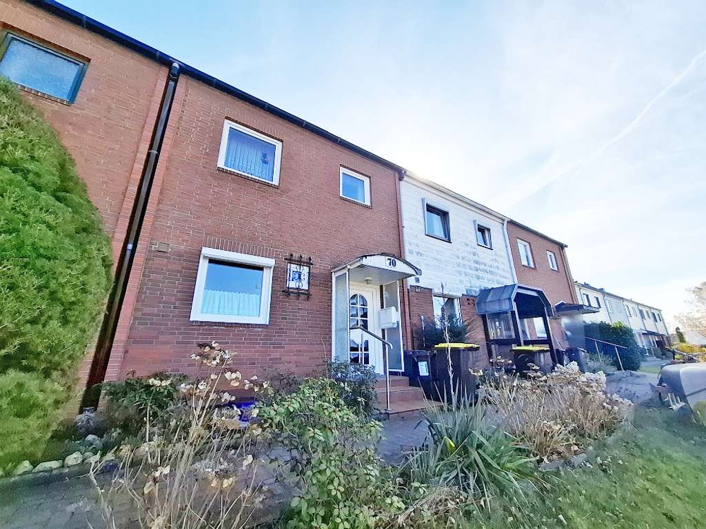 Immobilie in Groß Grönau - Familiengerechtes Reihenmittelhaus mit Ausbaureserve und Vollkeller auf Grundstück mit Erbbaurecht - Bild 1