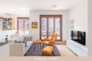 Seltenes Sky View Studio in Mitte, Neubau 2014 mit Südwestbalkon