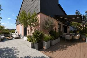 Katip | Wohnen mit Weitblick: Exklusive renovierte Penthouse-Maisonette im Augsburger Univiertel
