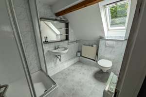 Haus im Haus - kleine Wohnung mit eigenem Eingang. – Die vollständige Adresse der Immobilie erhältst du vom Anbieter., 42719 Solingen-Mitte, Solingen – Vorschaubild 2