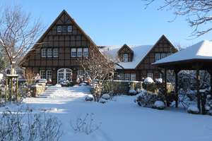 Ihr eigener Rodelberg – Winterurlaub beginnt im Garten – Die vollständige Adresse der Immobilie erhältst du vom Anbieter., 16727 Oberkrämer – Vorschaubild 1