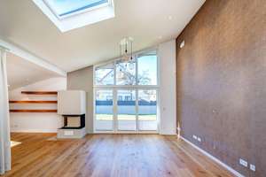 Stilvoller Bungalow 316 m²mit großem Garten in München-Lerchenau – Die vollständige Adresse der Immobilie erhältst du vom Anbieter., 80935 Lerchenau-Ost, München – Vorschaubild 6
