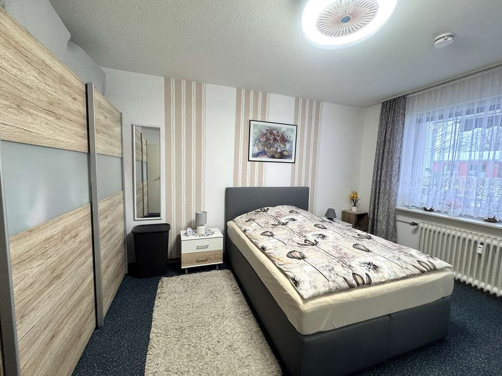 Immobilie in Zeven - Warum noch Miete zahlen?  
Charmante 3 Zimmer Wohnung ( EG )im Herzen von Zeven - Bild 4