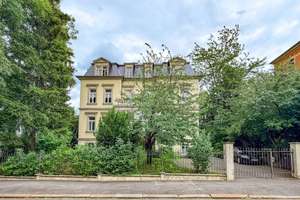 *Kapitalanleger gesucht* Renovierte 2-Zimmer-Wohnung mit Stellplatz  – Die vollständige Adresse der Immobilie erhältst du vom Anbieter., 1187 Plauen (Stadtteil), Dresden – Vorschaubild 1