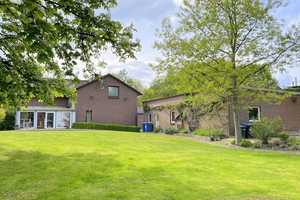 Einfamilienhaus mit großem Werkstatt-/Garagengebäude in begrünter Lage in Oldenburg-Drielaker Moor – Oldenburg (Oldenburg) – Vorschaubild 2