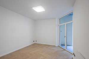 Exklusive 2-Zimmer Wohnung mit neuer Einbauküche – Klausener Straße 6, 39112 Magdeburg – Vorschaubild 3