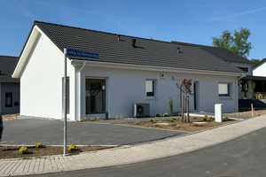 Neues Einfamilienhaus mit Terrasse, Garten & Stellplatz in Bad Hersfeld – Ludwig-van-Beethoven-Ring 2, 36251 Hersfeld-Rotenburg (Kreis) – Vorschaubild 1