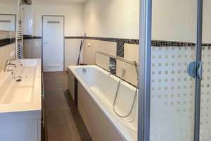 Bezugsfreie 4-Zimmer-Wohnung mit Balkon und zwei Bädern im Herzen von Fürth – Die vollständige Adresse der Immobilie erhältst du vom Anbieter., 90762 Altstadt, Innenstadt, Fürth – Vorschaubild 13