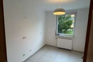 Sofort verfügbare, umfassend modernisierte 3-Zimmer-Eigentumswohnung mit Balkon in Trier-Heiligkreuz – Die vollständige Adresse der Immobilie erhältst du vom Anbieter., 54295 Heiligkreuz, Trier – Vorschaubild 5