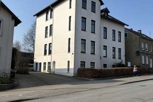 Geräumige Altbauvilla / Mitarbeiterhaus über 4 Etagen zentral in Schleswig – Die vollständige Adresse der Immobilie erhältst du vom Anbieter., 24837 Schleswig – Vorschaubild 2