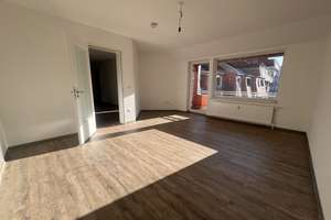Großzügige, schöne 3-Zimmer-Dachgeschosswohnung! – Zum Stutenkerl 19, 49090 Eversburg, Osnabrück – Vorschaubild 3