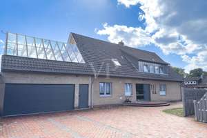 Mehrgenerationenhaus in Sandkrug: Obergeschoss sofort verfügbar – Die vollständige Adresse der Immobilie erhältst du vom Anbieter., 26209 Hatten – Vorschaubild 3