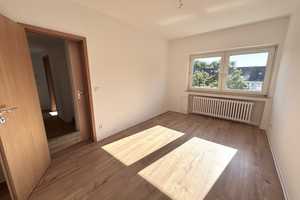 reserviert ! Wir haben saniert // helle 3 Zimmer Wohnung mit Balkon – Beethovenstraße 12, 47226 Duisburg – Vorschaubild 4