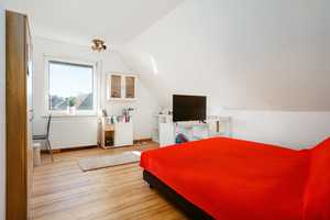 Großzügiges Einfamilienhaus, mit 6 Zimmern, Photovoltaik & Südost-Terrasse auf 939 m² Grundstück – Aurich (Kreis) – Vorschaubild 12