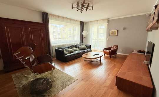Traumhafte 3-Zimmer-Wohnung mit großem Balkon und viel Licht zu verkaufen!