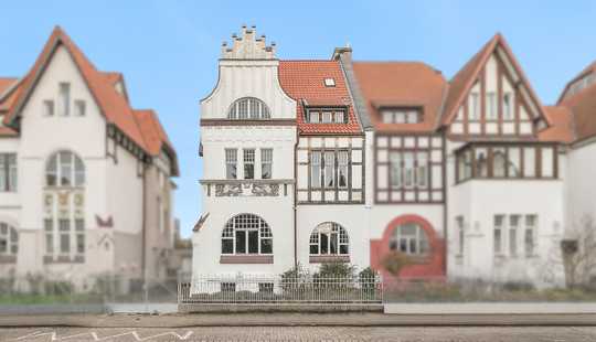 Bild von Stilvolles, denkmalgeschütztes Stadthaus mit wunderschönem Garten und Aussenpool